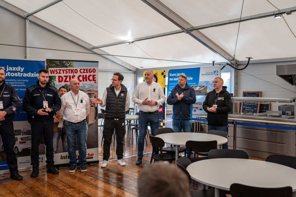 Odprawa finalistów i sędziów przed konkurencjami – finał Best Young Driver 2026 na Torze Poznań